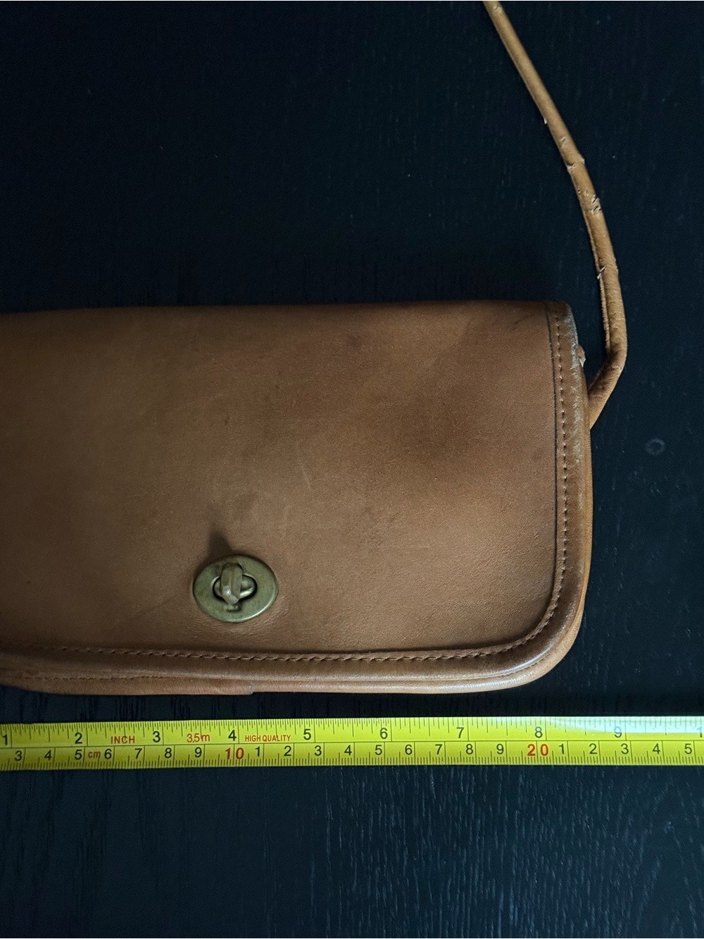 Vintage Coach Dinky Tan Bag - Picture 10 of 12